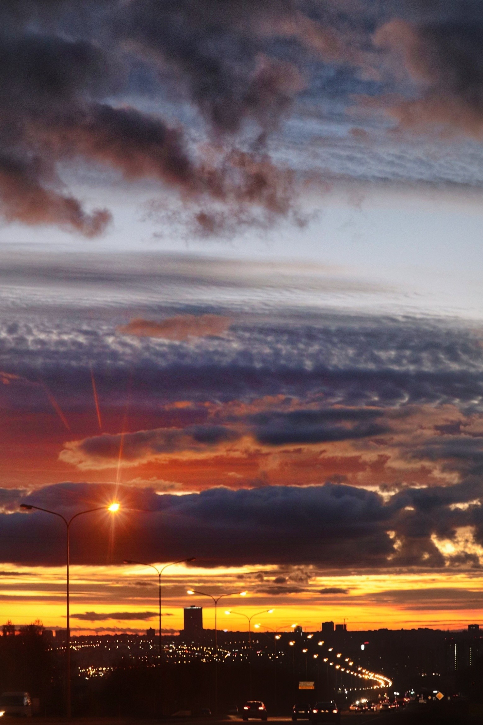 Закат солнца в казани сегодня во сколько. Красивый закат в городе. Саранск закат. Рассвет фото. Красивые закаты в Саранске.
