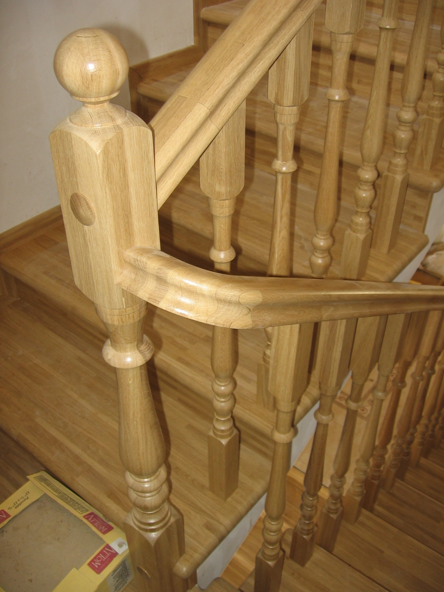 Solid oak staircase on a concrete base - My, Stairs, Woodworking, Woodworking, Oak, Longpost