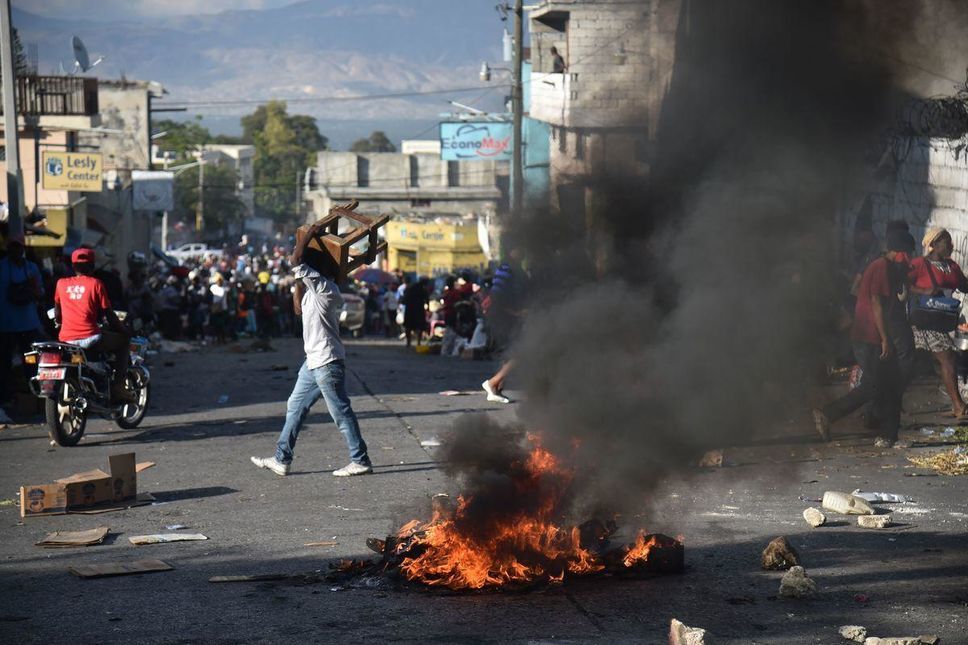 Wrong protests in the right capitalist country - Capitalism, Lie, Haiti, Socialism, Communism, USA, Venezuela, Longpost