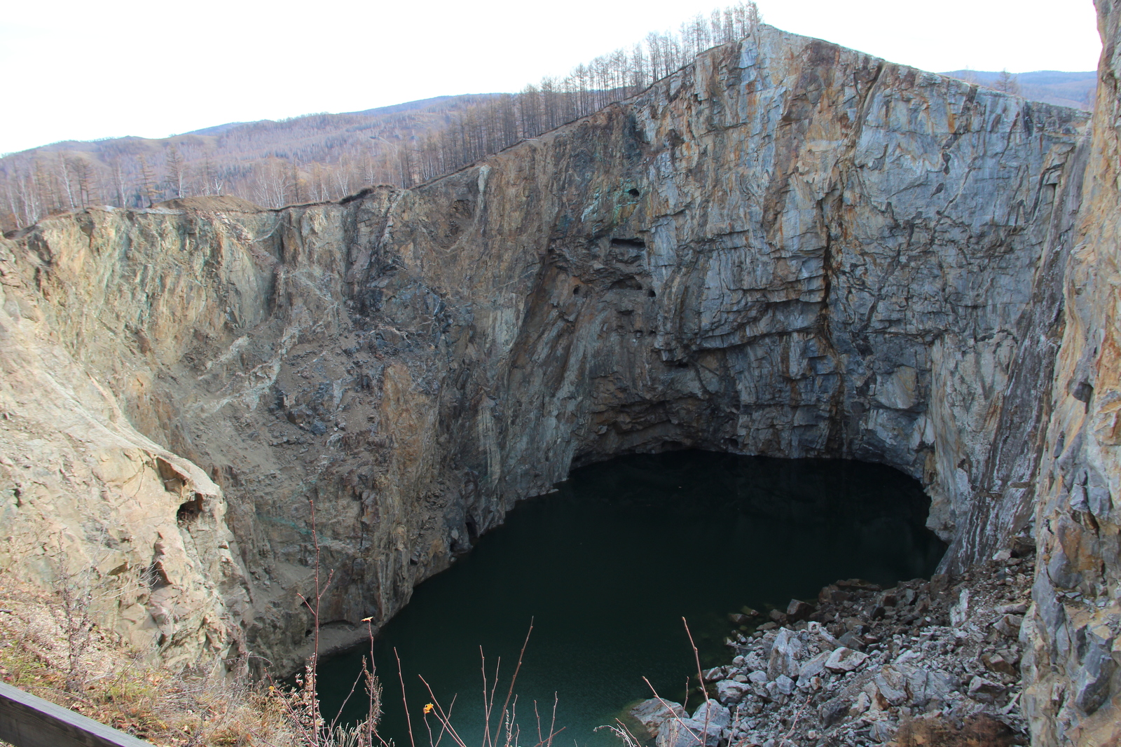 The Tuim Sinkhole - The Tuim Sinkhole, Khakassia, The photo