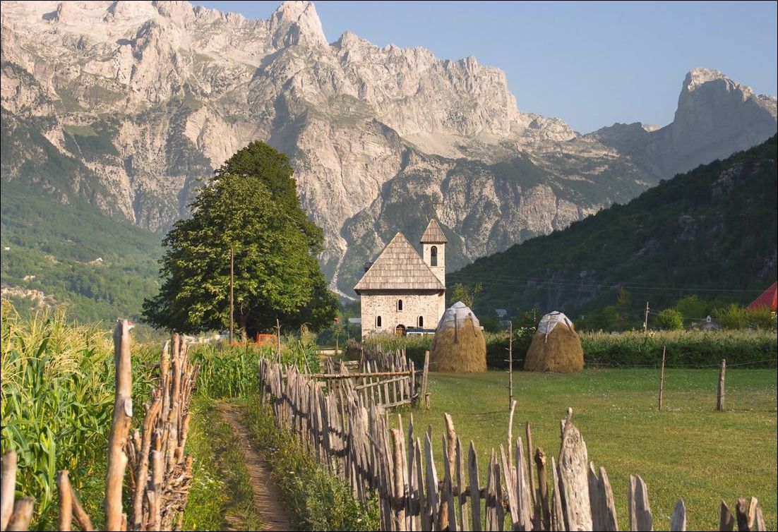 Wish I could live there... - The mountains, Alps, Switzerland, Nature, The photo