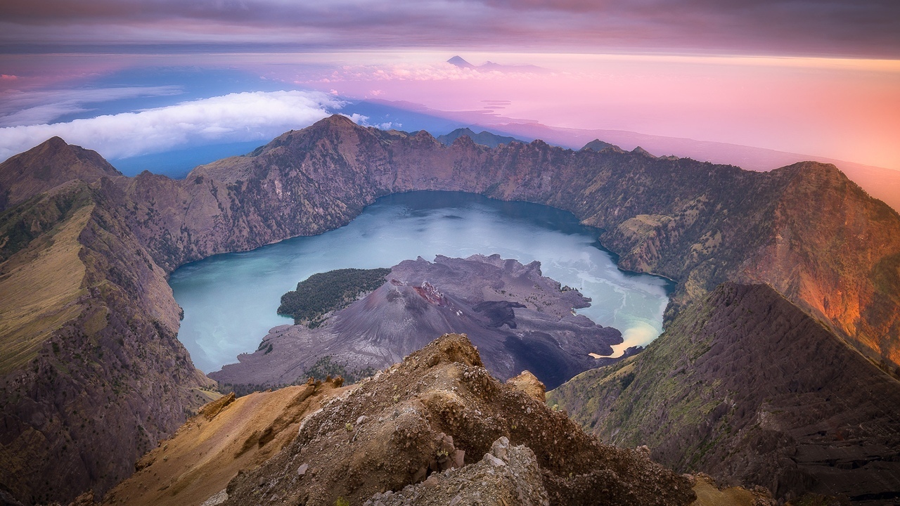 Pretty woman! - Nature, View, Landscape, beauty, Lake, Volcano