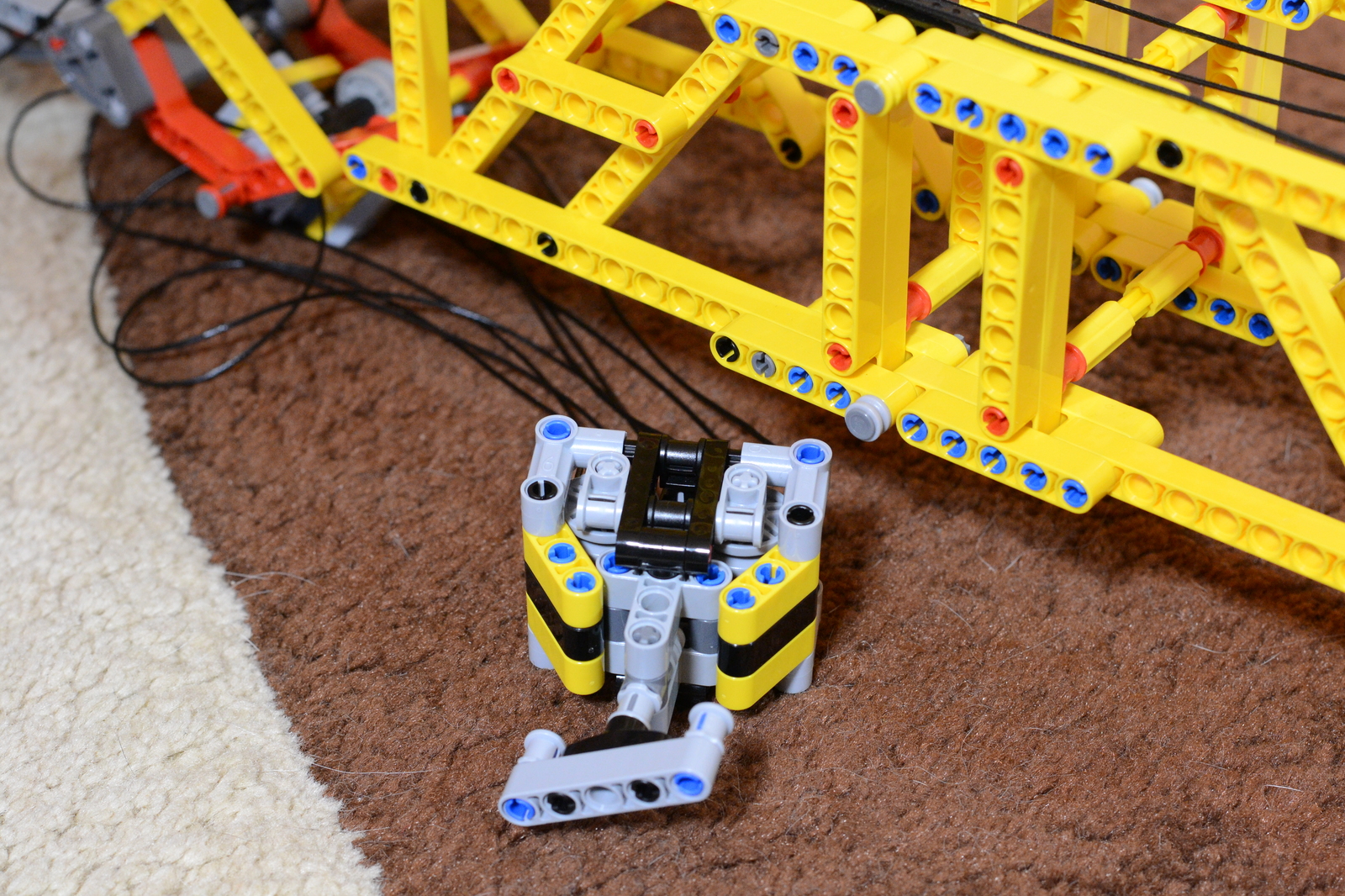 LEGO homemade based on DEC-401 - My, Lego technic, Caterpillar crane, Lego, Longpost