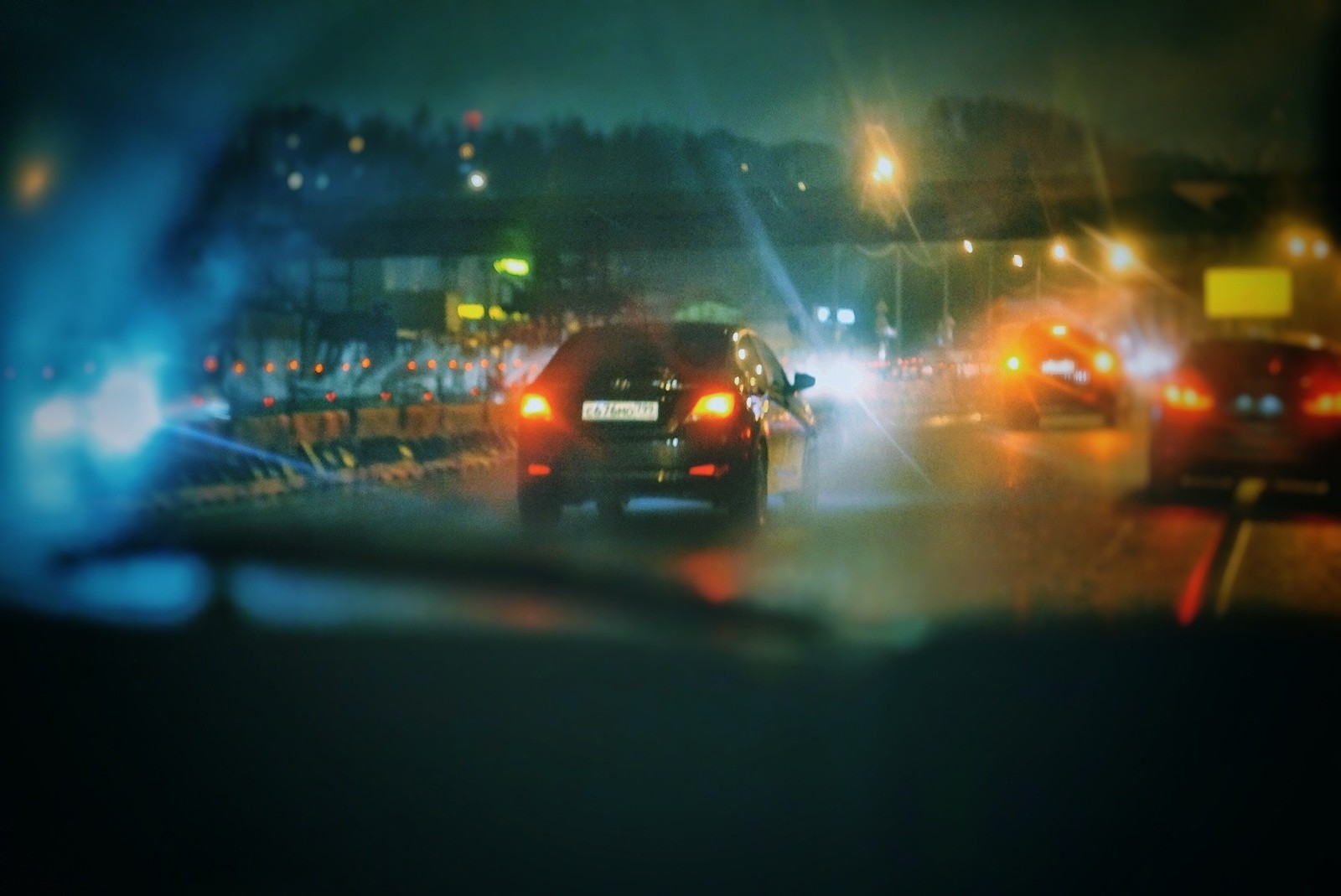 MKAD/MSK. Wet asphalt. - My, Night, Wet asphalt, The photo, Helios44-2, Road, MKAD, Hobby, Longpost, Helios44-2