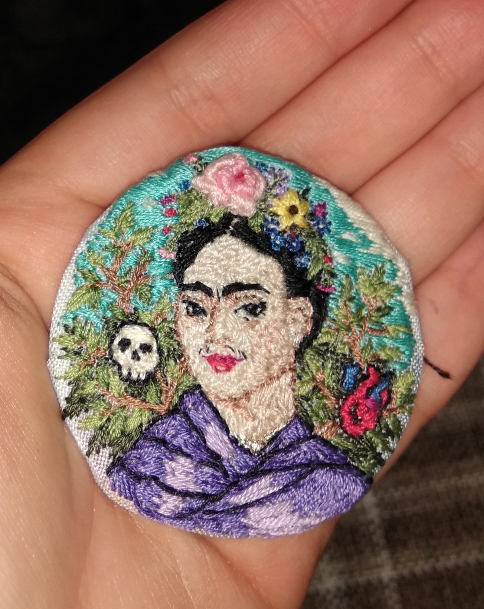 My first stitch brooch. - My, Needlework with process, Embroidery, Satin stitch embroidery, Brooch, Frida Kahlo, Needlework, Longpost