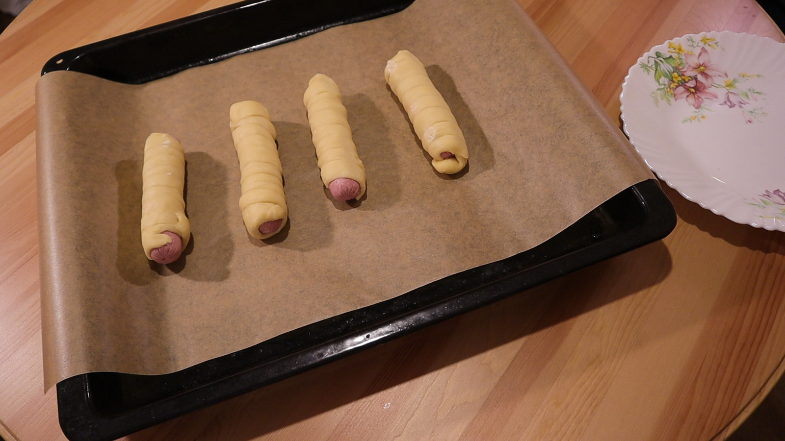 Baked sausages in dough according to grandma's recipe + video - My, Food, Recipe, Bakery products, Dough, Sausage in dough, Snack, Video, Longpost