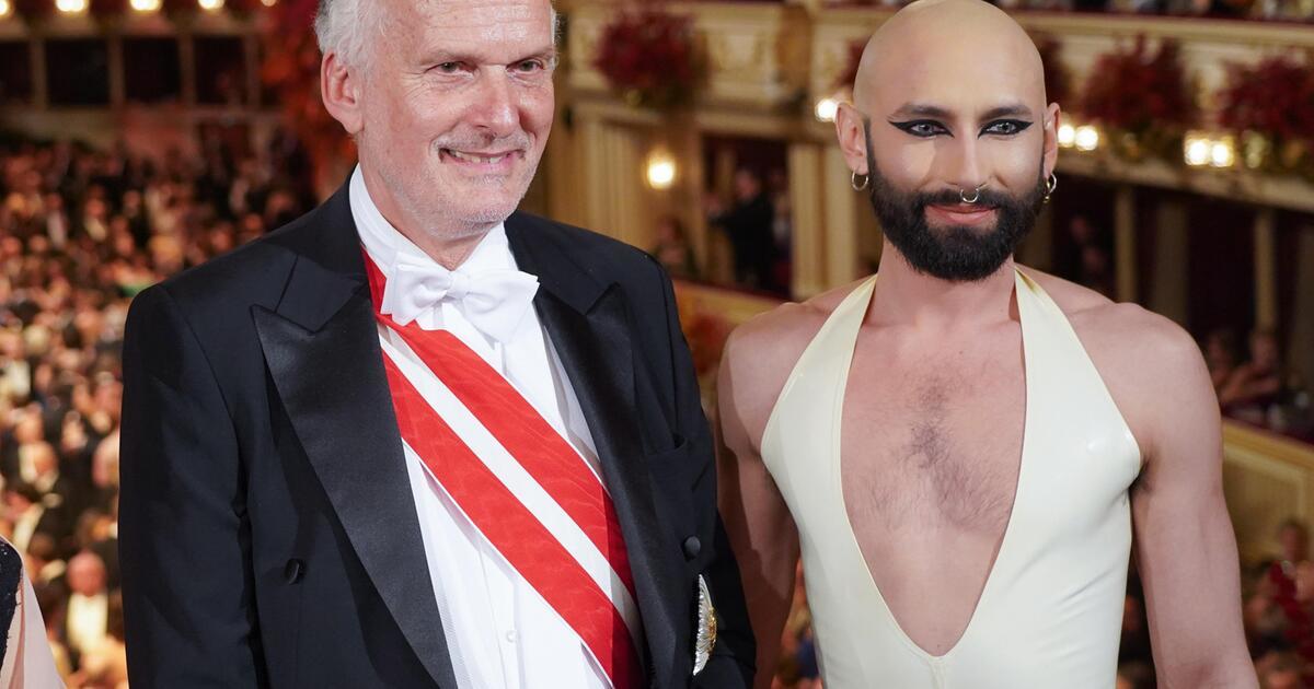 Today at the opening of the Vienna Ball - Viennese Ball, People, Longpost, Conchita Wurst