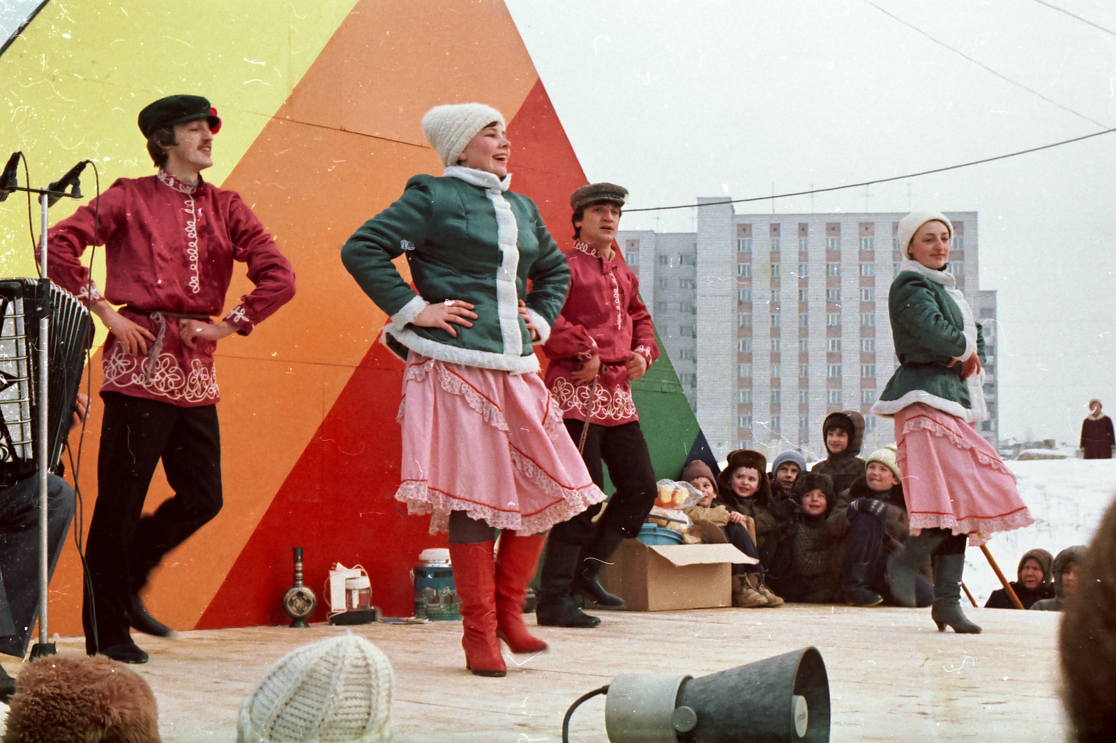 Масленица. Завод Тайфун. СССР Калуга март 1988 г. - СССР, Калуга, Масленица, 1988, Фотография, Длиннопост