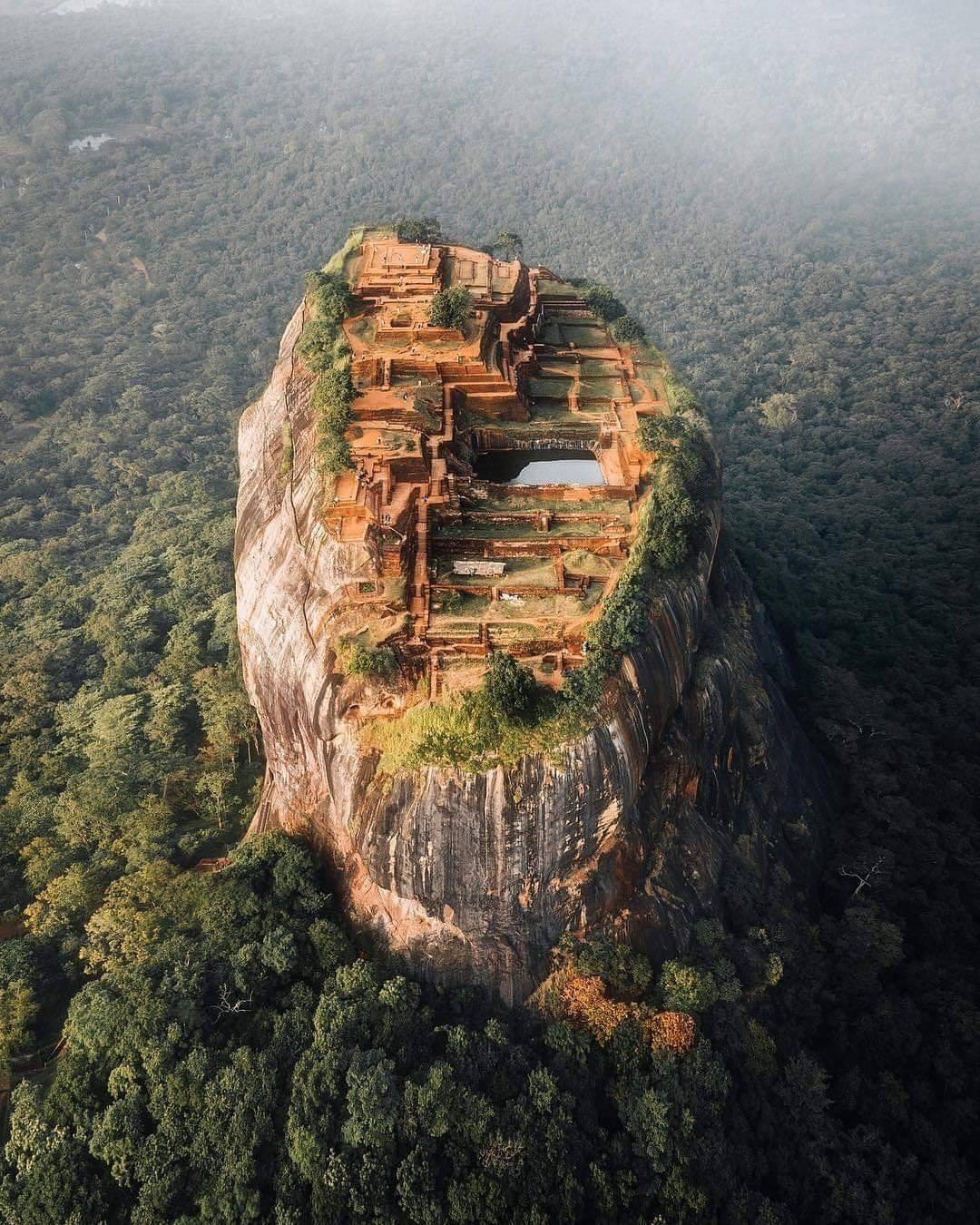 Lion Rock - Sri Lanka - The photo, Nature