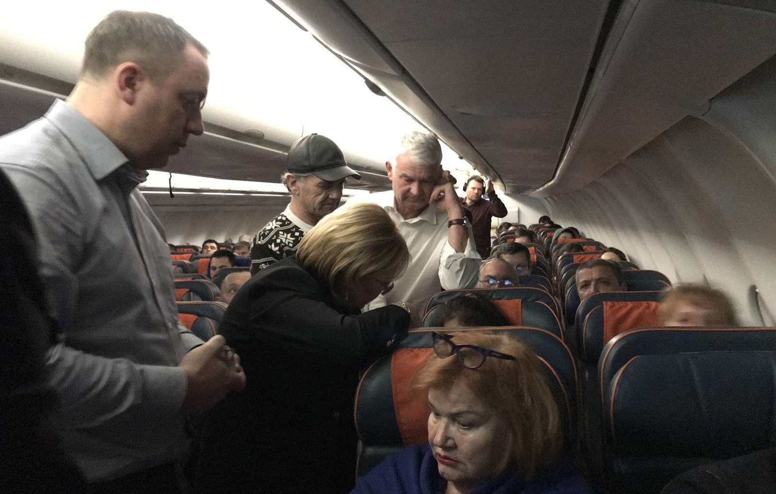 The head of the Ministry of Health provided emergency assistance to the passenger of the plane - Ministry of Health, The minister, Ambulance, Veronika Skvortsova