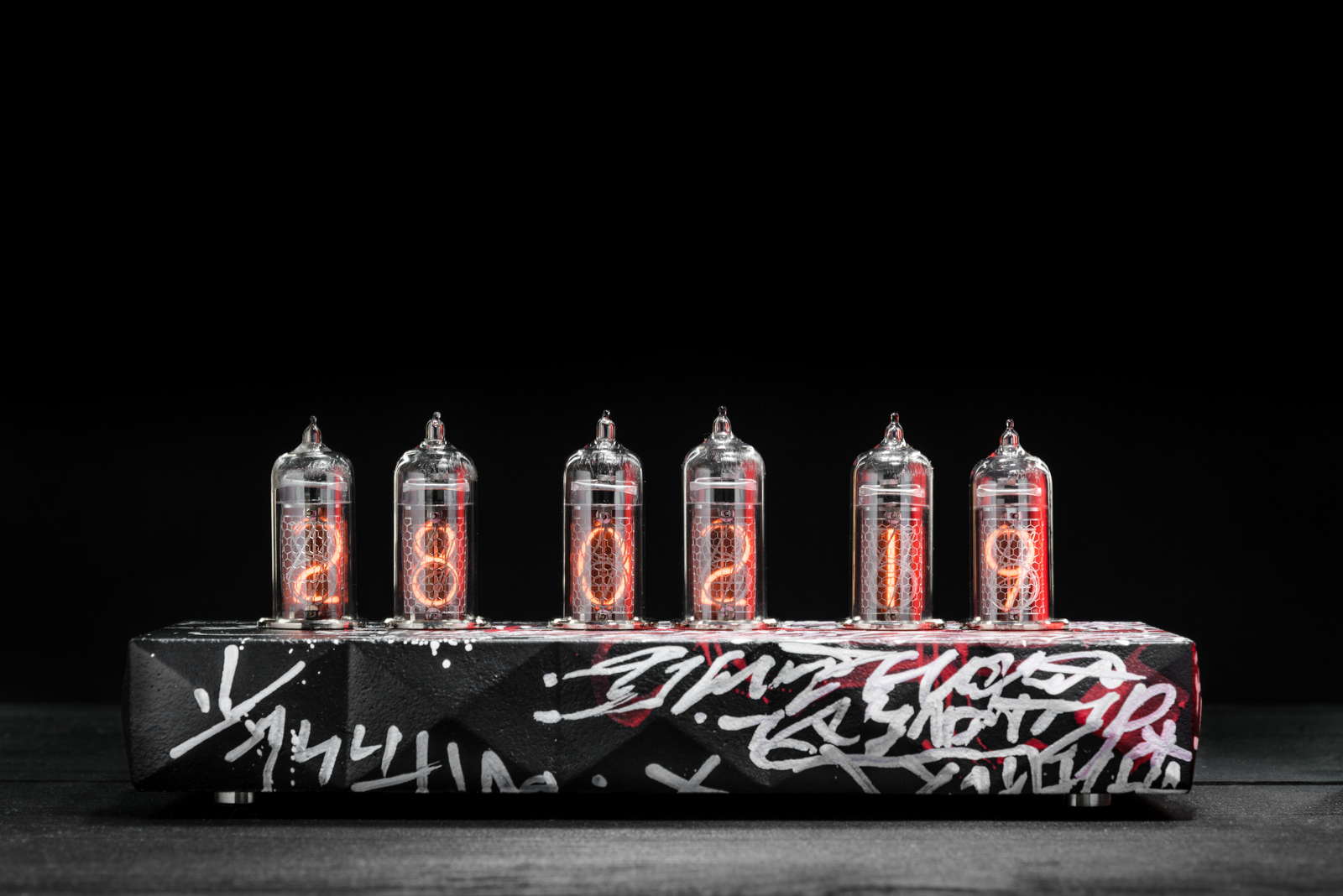 Street culture in a tube clock! - My, Lamp clock, Nixie clock, Clock, Lamp character, Street painting, Calligraphy, Graffiti, Stone painting, Longpost