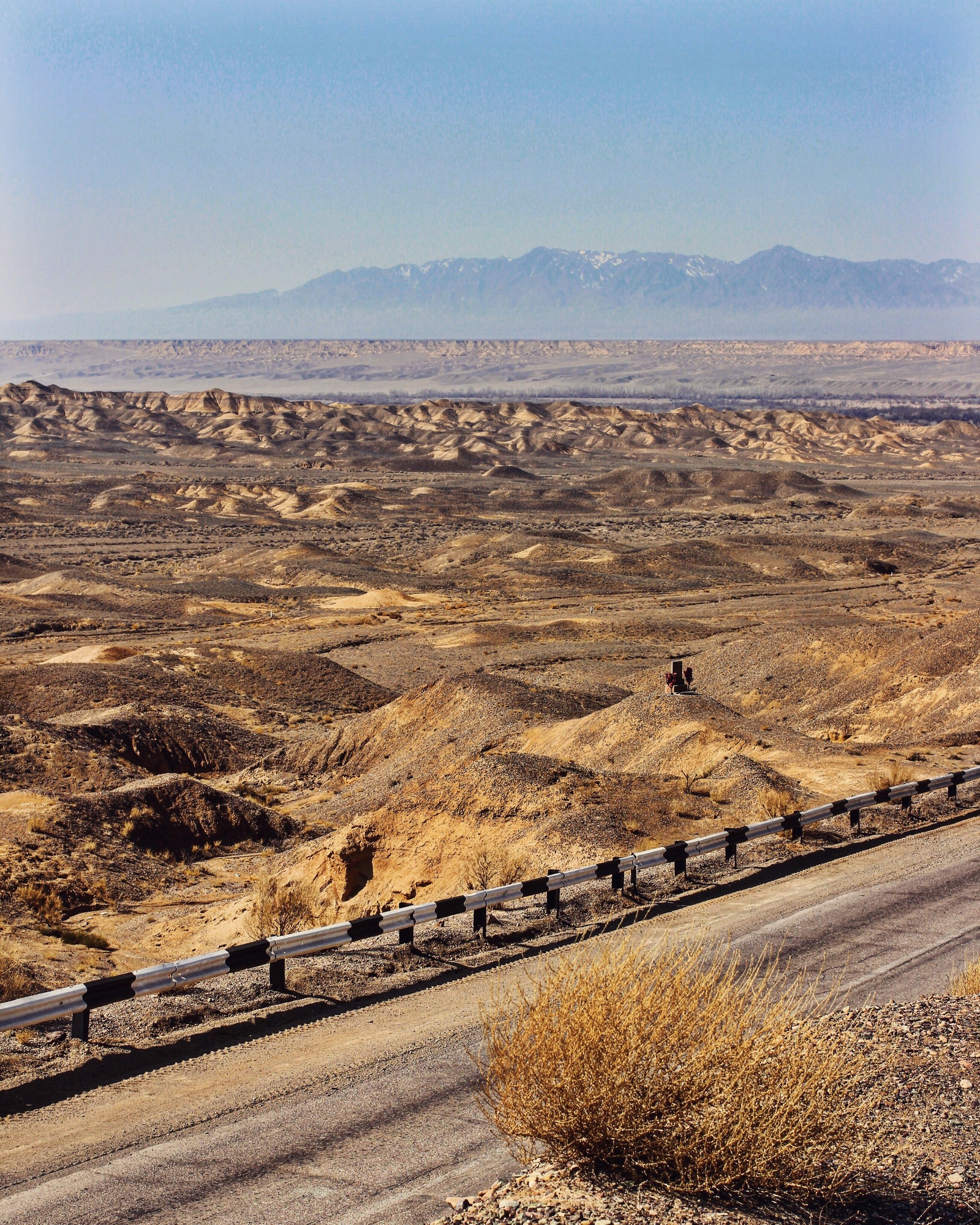 Road through Charyn National Park / Kazakhstan - My, Road, Landscape, The mountains, Nature, Spring, The photo, Kazakhstan, Travels