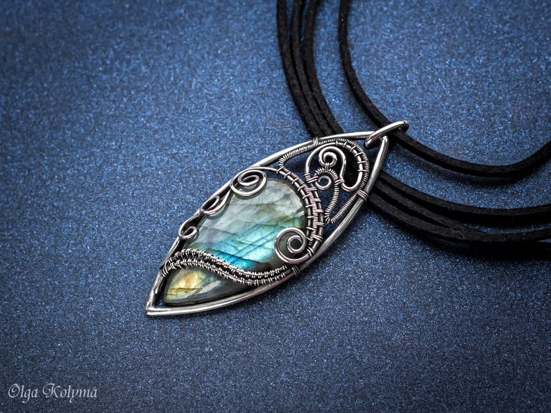 Кулон с лабрадоритом. - Моё, Wire wrap, Кулон, Лабрадорит, Украшение, Рукоделие без процесса, Длиннопост