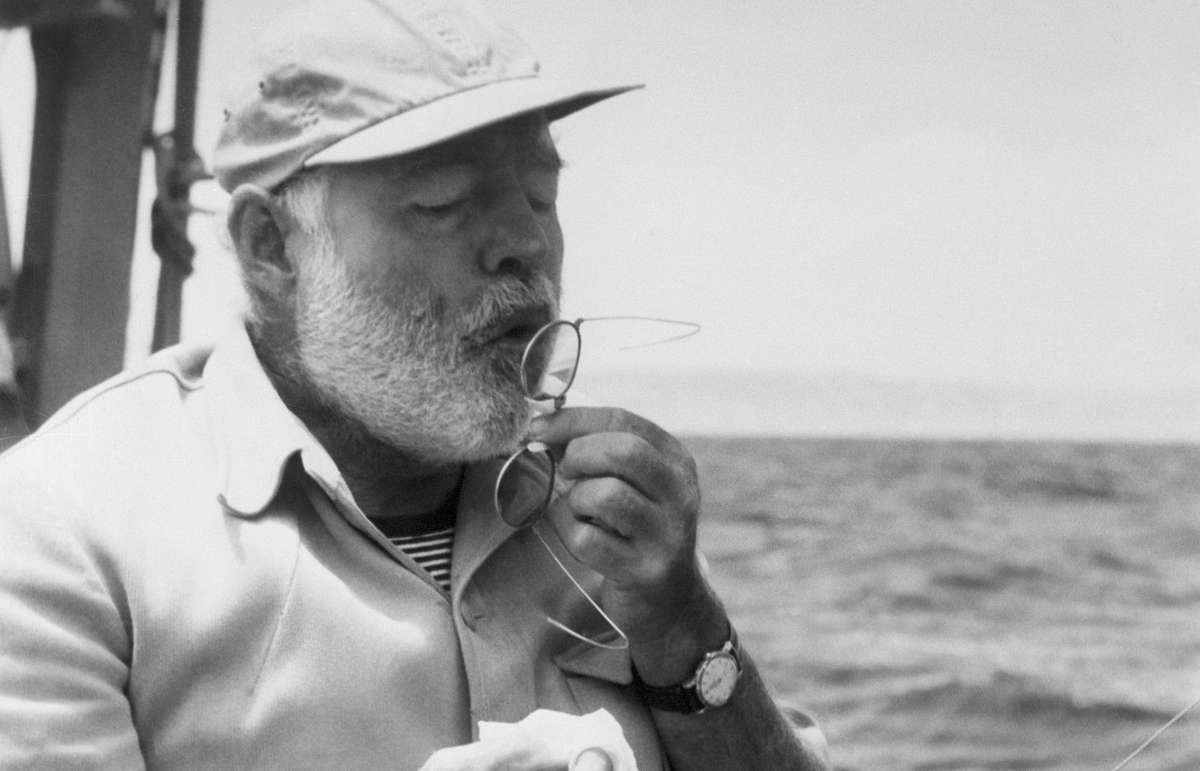 Ernest Hemingway - Ernest Hemingway, Black and white photo, Story, Writer, Epoch, Face, Longpost, Writers