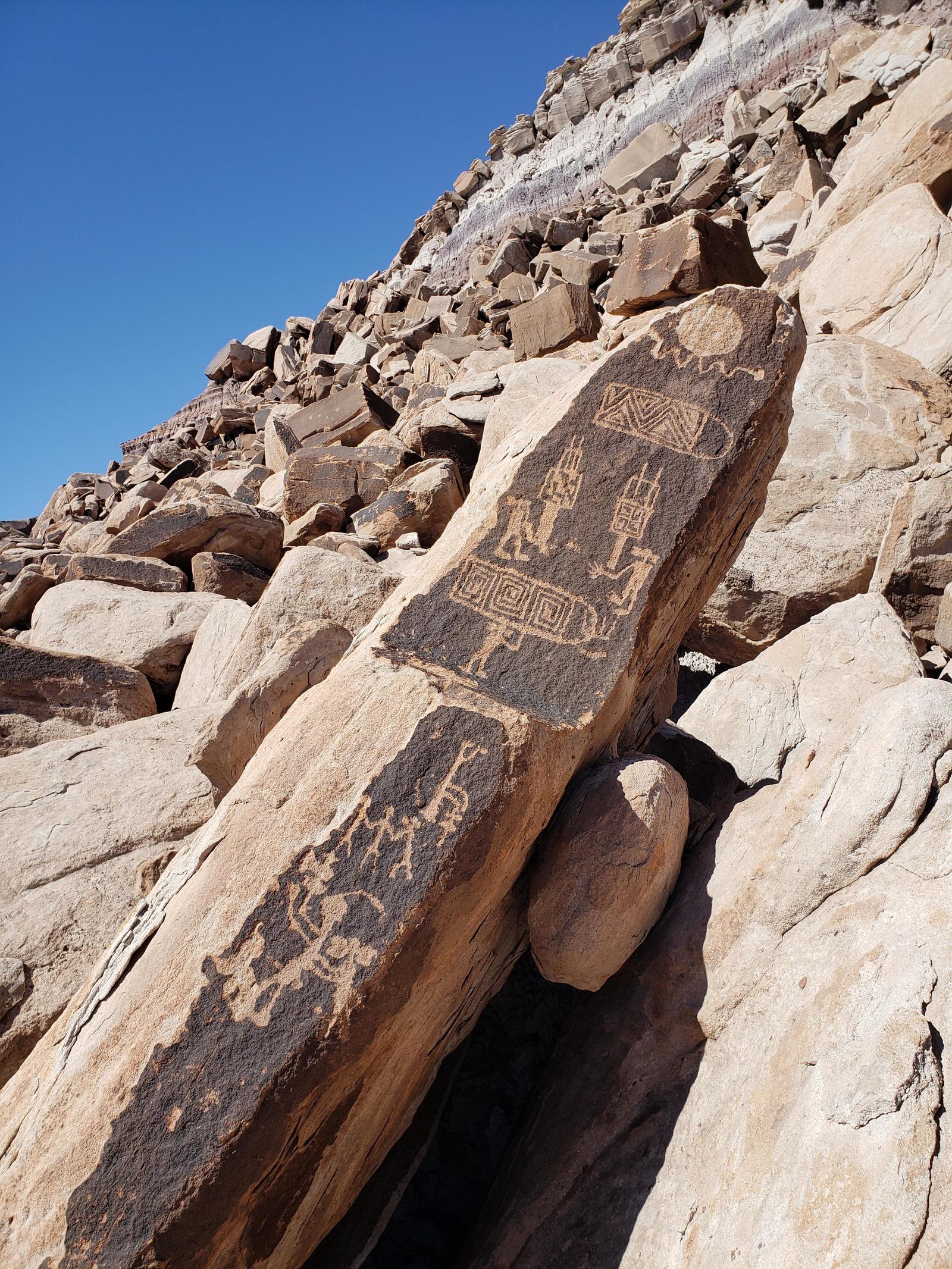 Petroglyphs found in Arizona National Park - Petroglyphs, National park, Arizona, Reddit