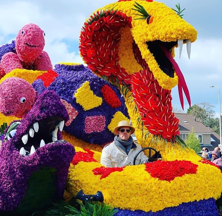 Голландцы знают толк в парадах - Bloemencorso, Парад, Красота, Нидерланды, Цветы, Креатив, Парк Юрского Периода, Длиннопост, Нидерланды (Голландия)