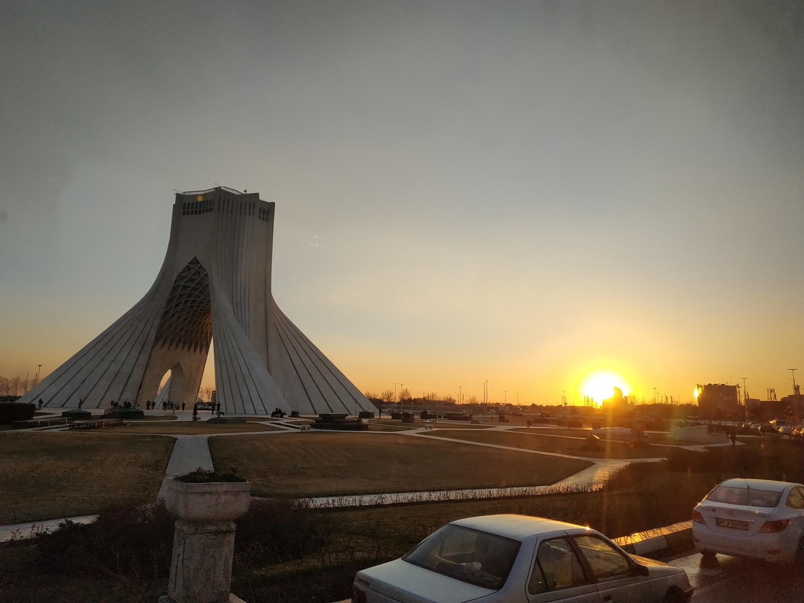 Briefly about Tehran. - My, Iran, Video, Travels, Tourism, Overview, Tehran, Review, Islam, Longpost