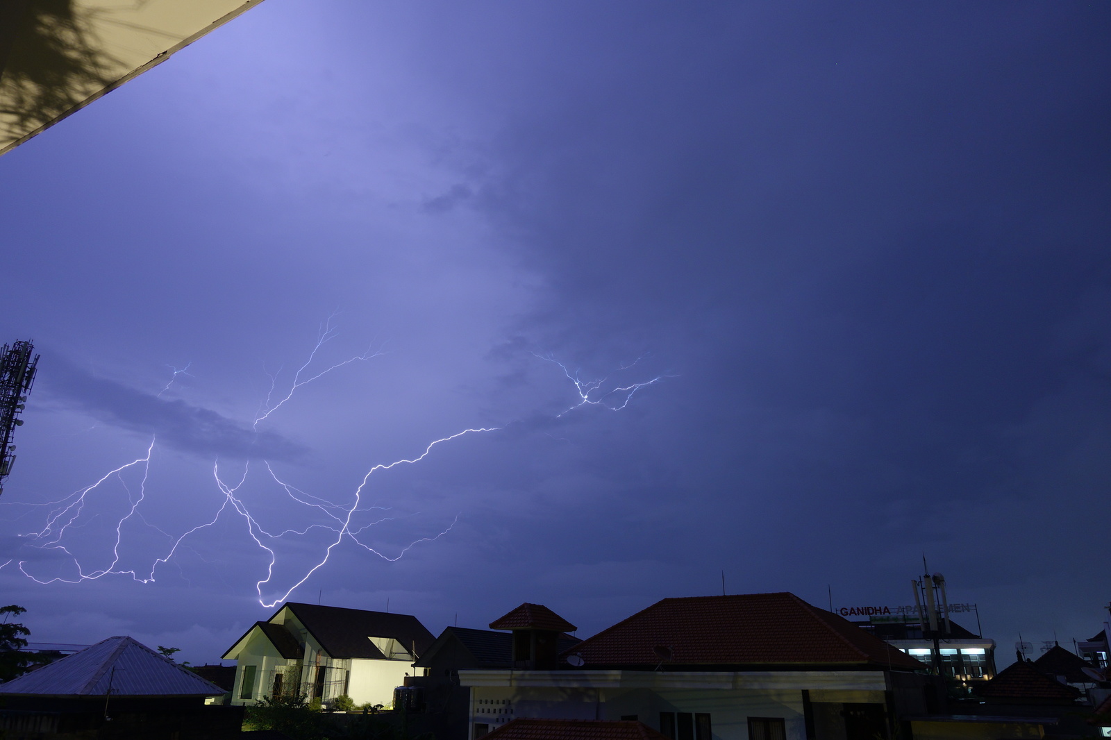 Thunderstorms in Bali (Indonesia) - My, Bali, Thunderstorm, Lightning, Video