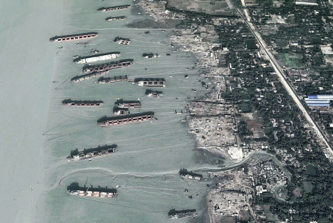 The largest ship graveyard - Bangladesh, Cemetery, Ships, Devastation, Longpost