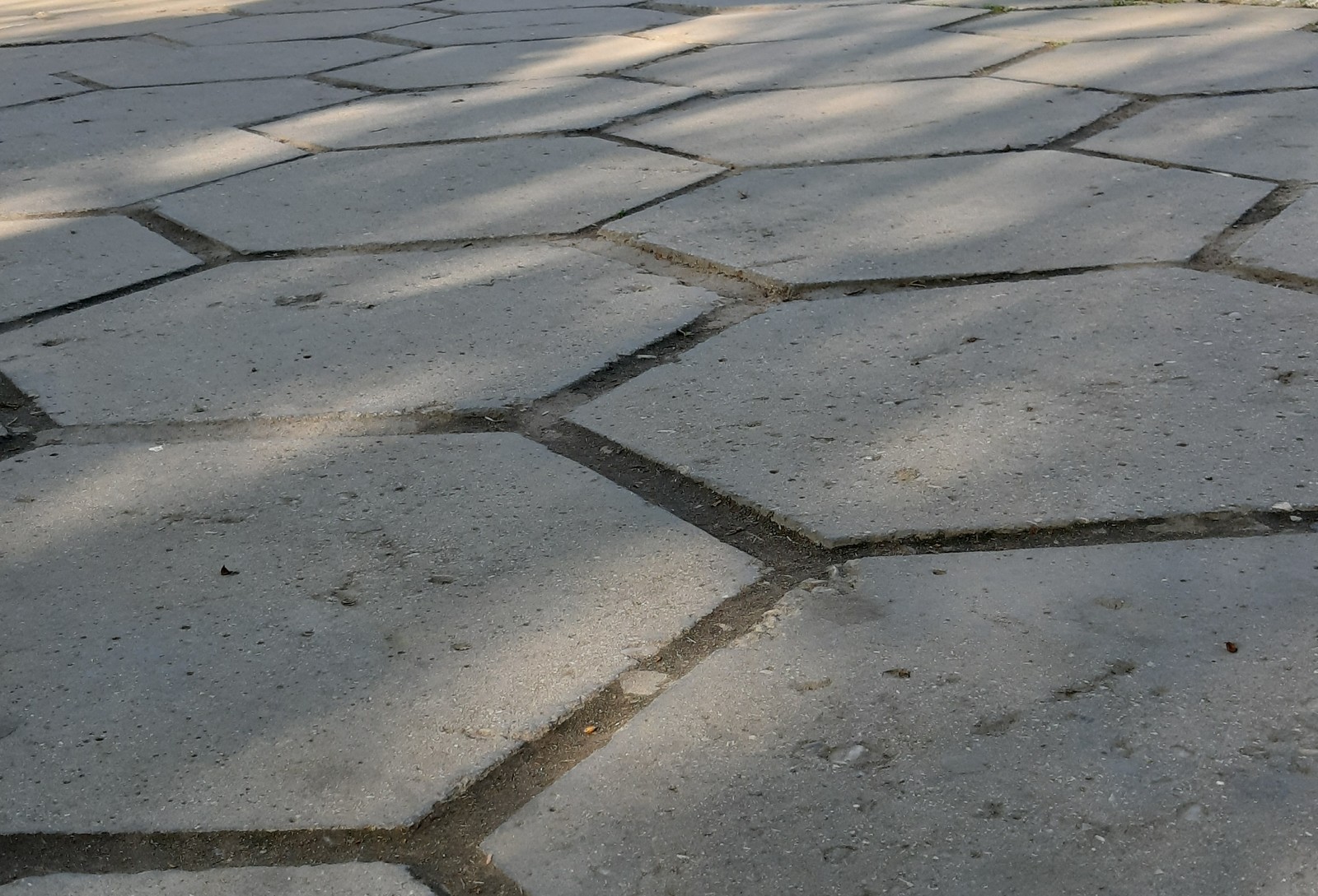 Quest for breaking heels in the city center - My, Paving slabs, Town, Noticed