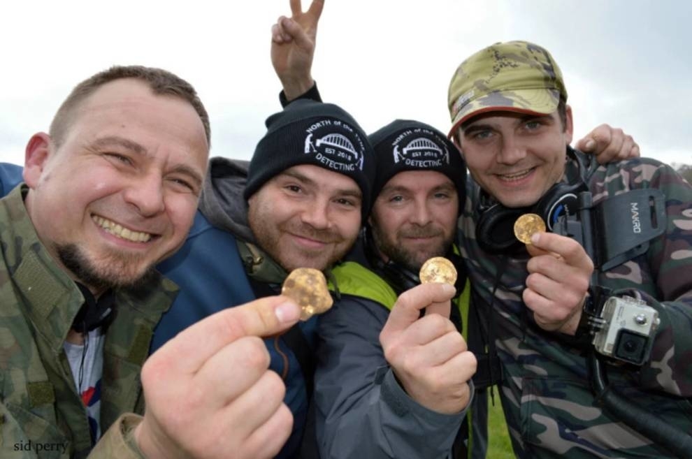 At the festival for treasure hunters, searchers found 557 old coins - Gold, Silver, Search, Treasure, Treasure hunter, Metal detector, Find, Longpost, Treasure hunt