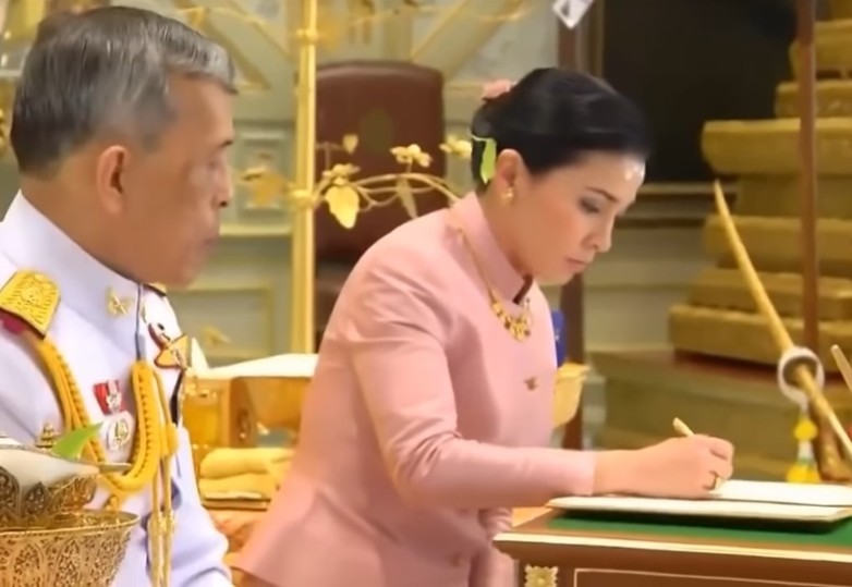 A man fulfilled the dream of many military men - he was able to become a general in the truest sense of the word! - General, Thailand, Monarchy, Wedding, news, Longpost, Maha Vajiralongkorn