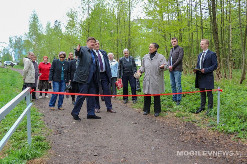 Deputies solemnly opened metal railings in Mogilev - Railings, Celebration, The park, Longpost, Mogilev, Republic of Belarus