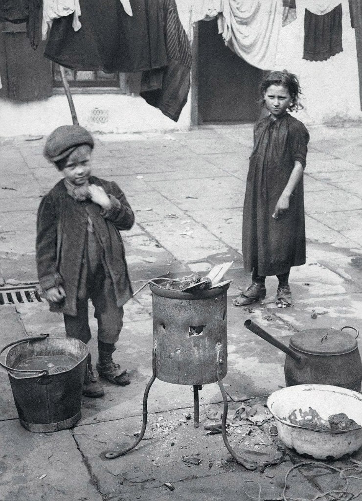 A clear illustration of how the Golden Age of oil civilization we now live - (2) - Great Britain, 100 years, The photo, People, Story, Longpost