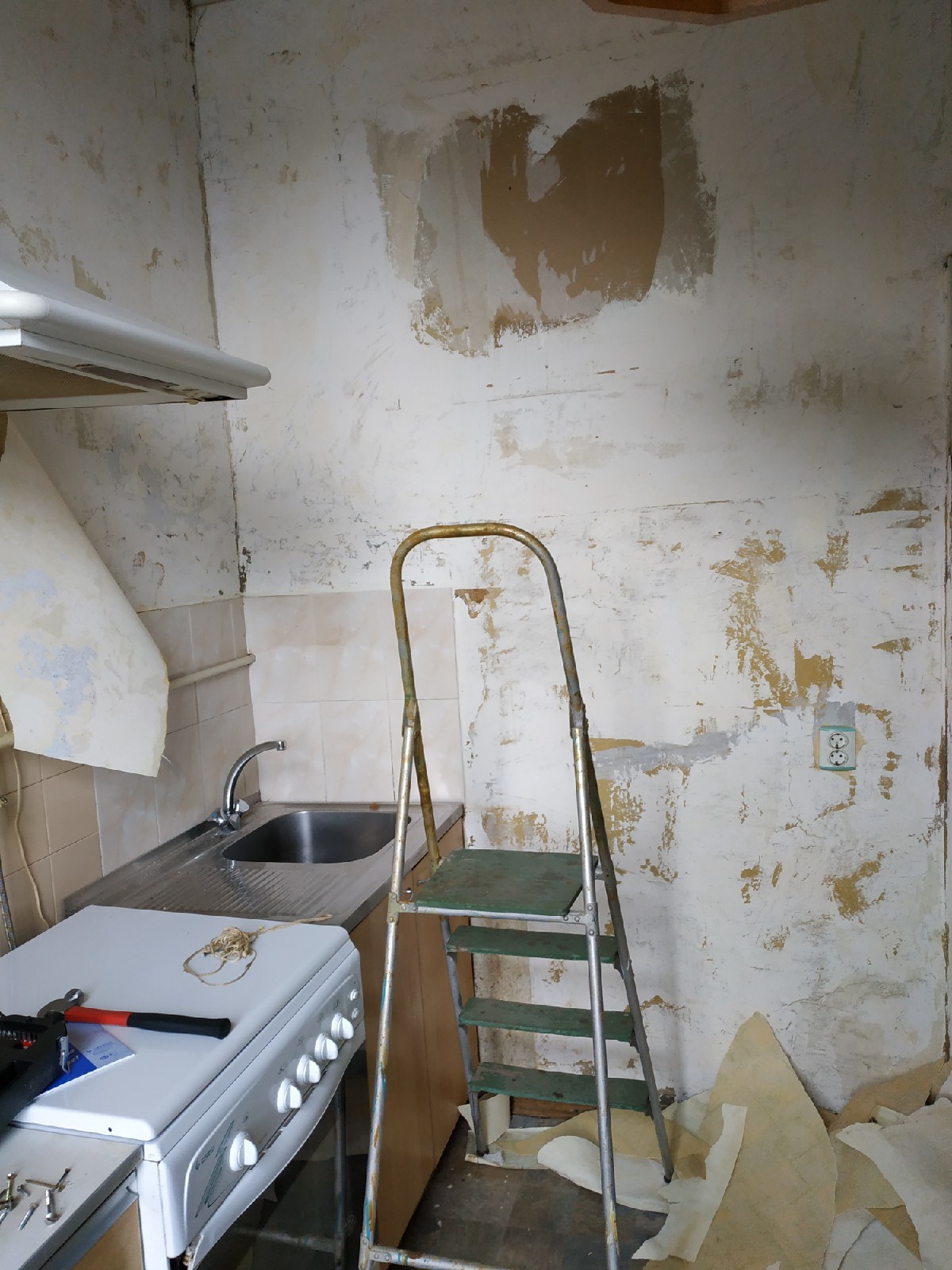 On the acquisition of real estate. Part 3. Start of renovation, kitchen. - My, Longpost, Repair, Apartment, Designer, Kitchen, Stalinist architecture, Electrician