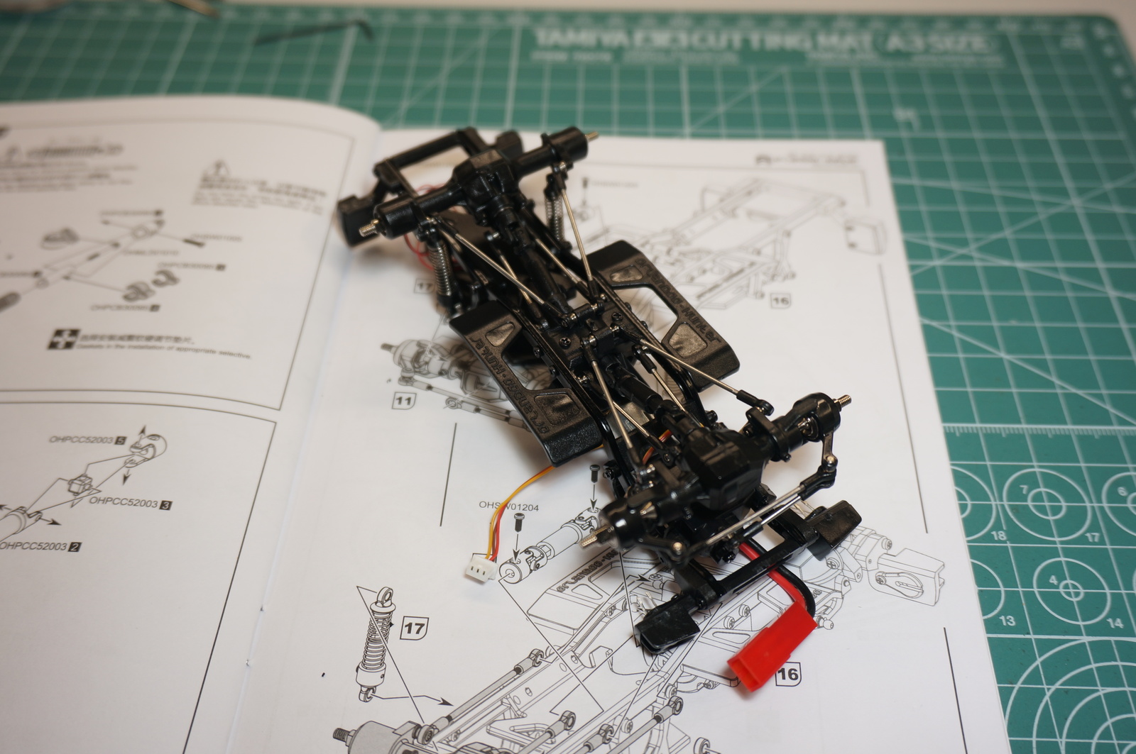 1:32 scale SUV assembly. - My, Rc, Radio controlled car, Longpost, Enthusiasm, Video, SUV, Scale model, Radio controlled models, Radio-controlled car