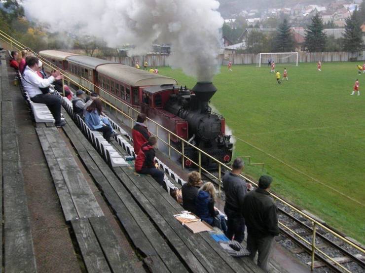 Hit ! hooo... damn train - Football, A train, Stadium, Unusual