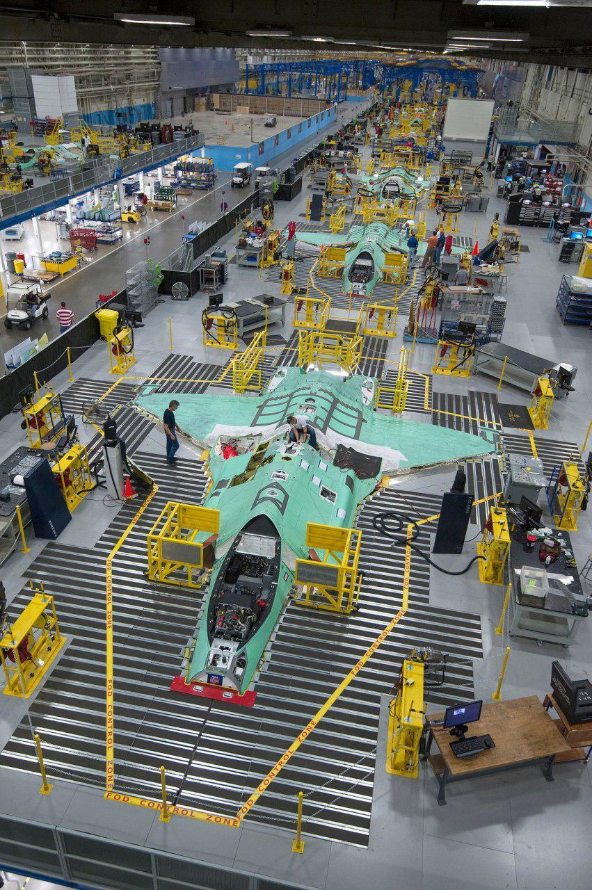 Assembly of F-35 fighters - Aviation, f-35, Assembly, , USA, Lockheed Martin, The photo, Longpost, Production