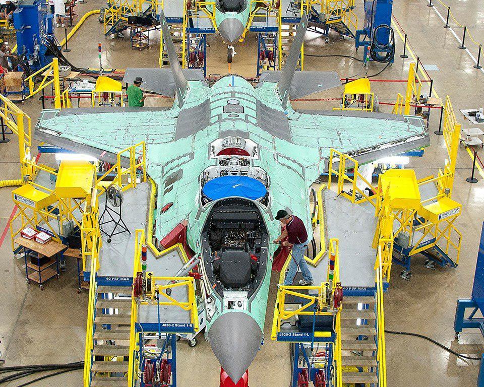 Assembly of F-35 fighters - Aviation, f-35, Assembly, , USA, Lockheed Martin, The photo, Longpost, Production