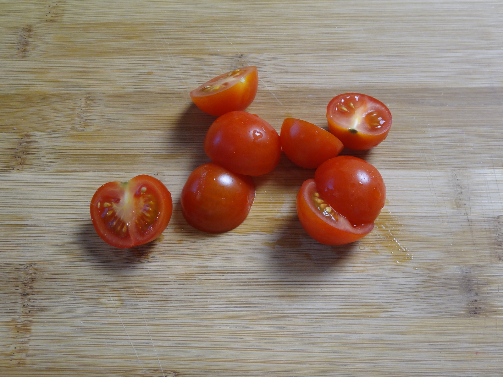 Salad in 2 minutes, everyone can do. Arugula with cherry tomatoes. - My, Vegan, Cherry tomatoes, , , Salad, Longpost, Video