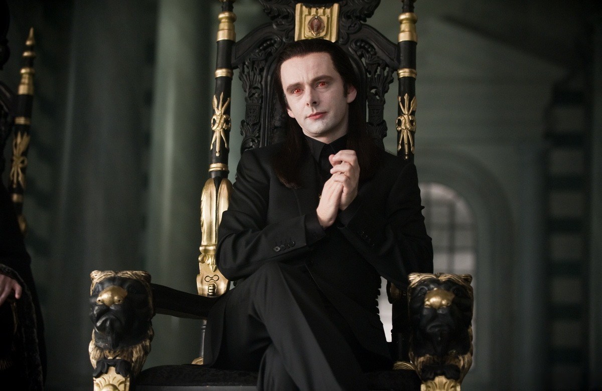 Angel Aziraphale from Good Omens once turned to the dark side and starred in Twilight - Good signs, dust, Michael Sheen