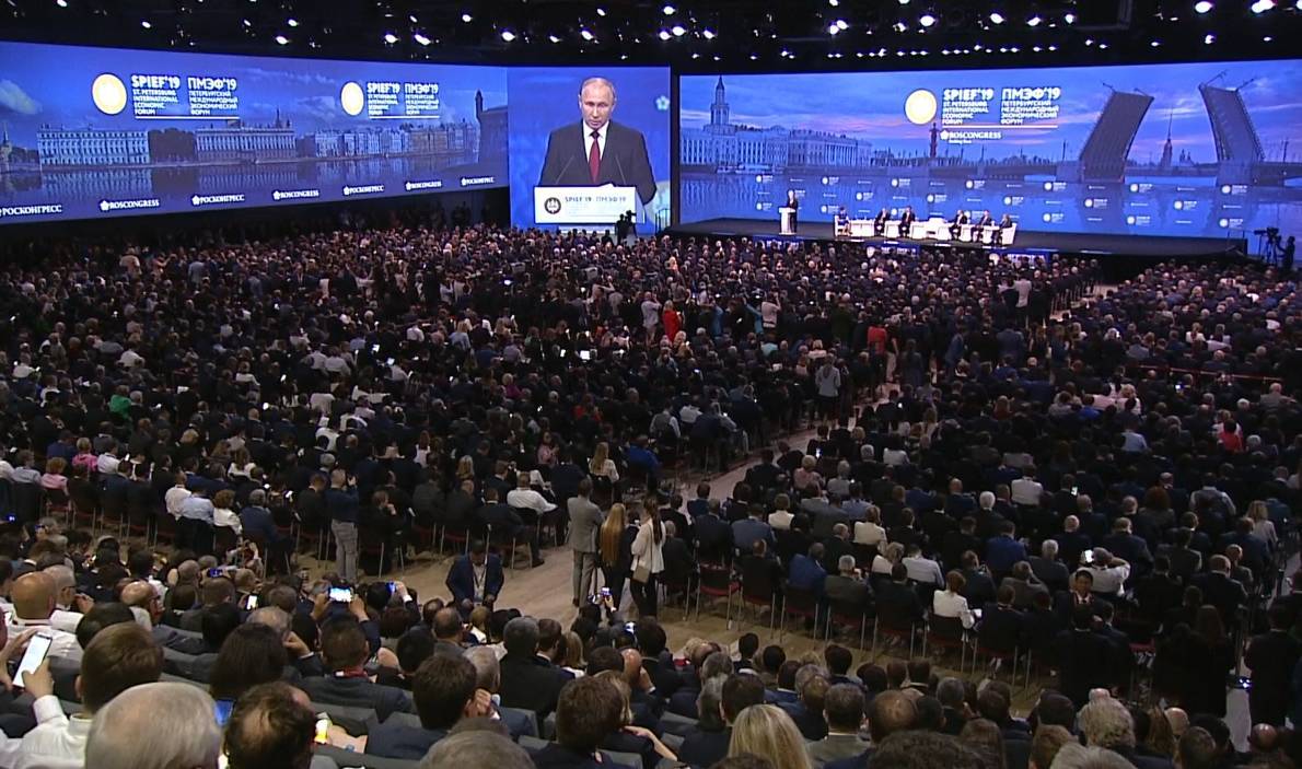 SPIEF 2019: Blatant irresponsibility lies behind the brightness of colors - Politics, , German Gref, Alexey Kudrin, , Negative, Sberbank, news, Longpost