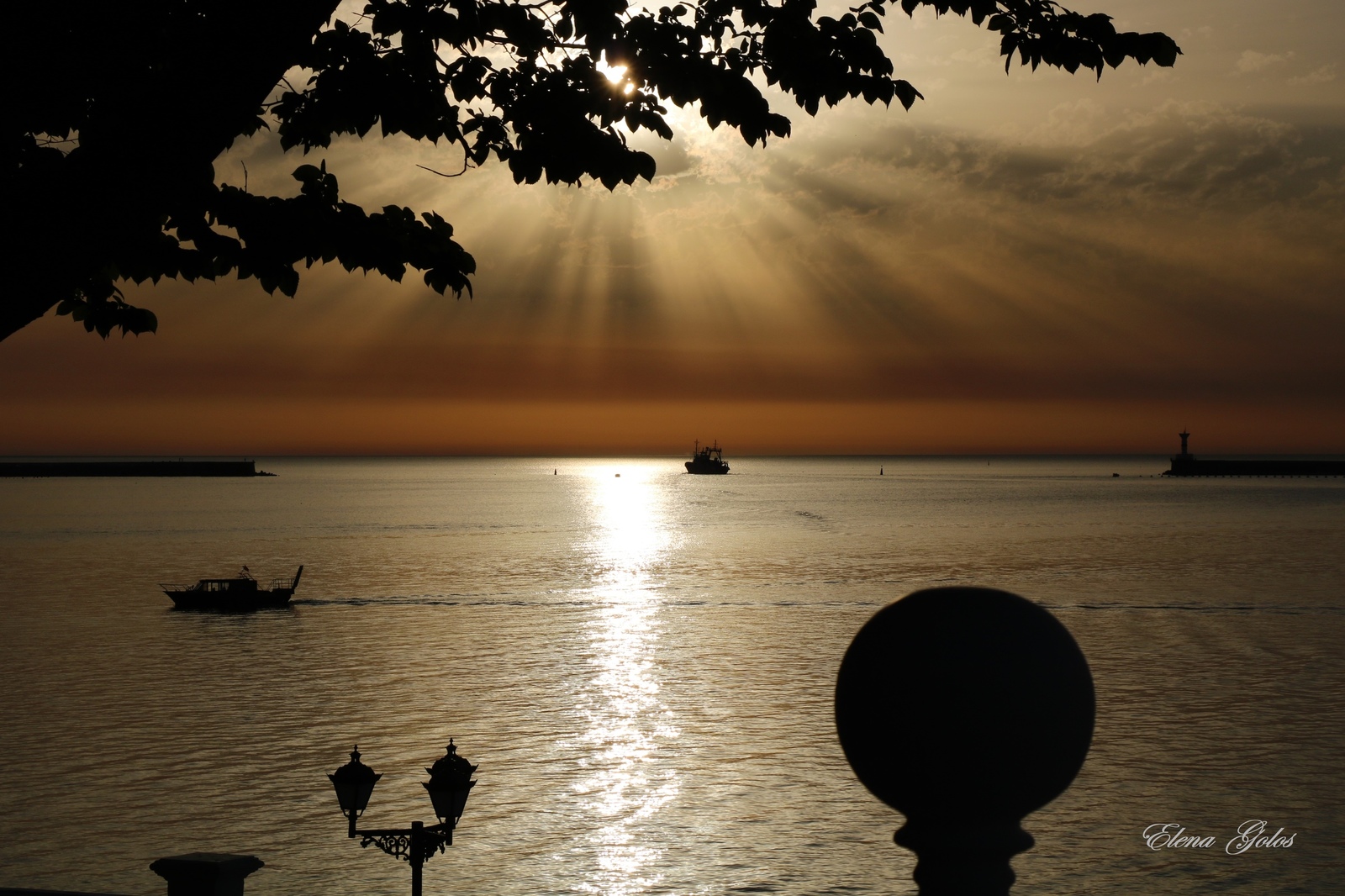 Golden evening in Sevastopol - My, Mother's, The photo, Sevastopol, Summer, Sea, Longpost