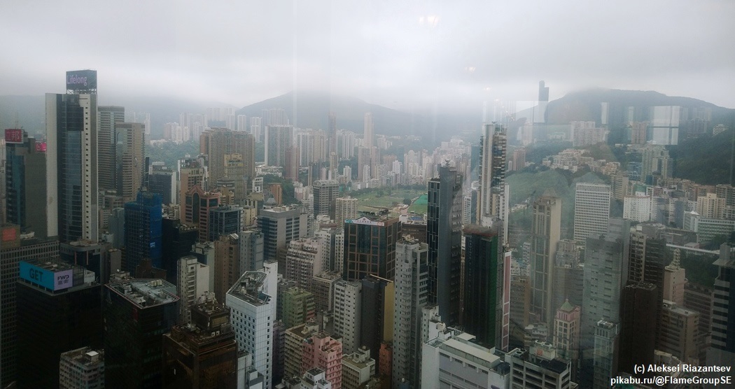 370 meters above the ground - it is difficult to be closer to God. - My, China, Chinese, Hong Kong, Church, Unusual, The photo, Skyscraper, Longpost