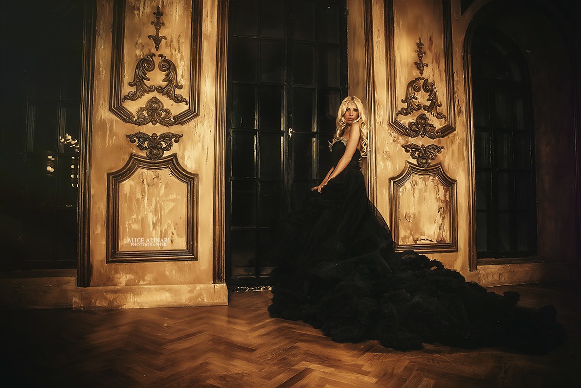 In a black dress - My, The dress, Blonde, Princess, Scenery, PHOTOSESSION, Longpost