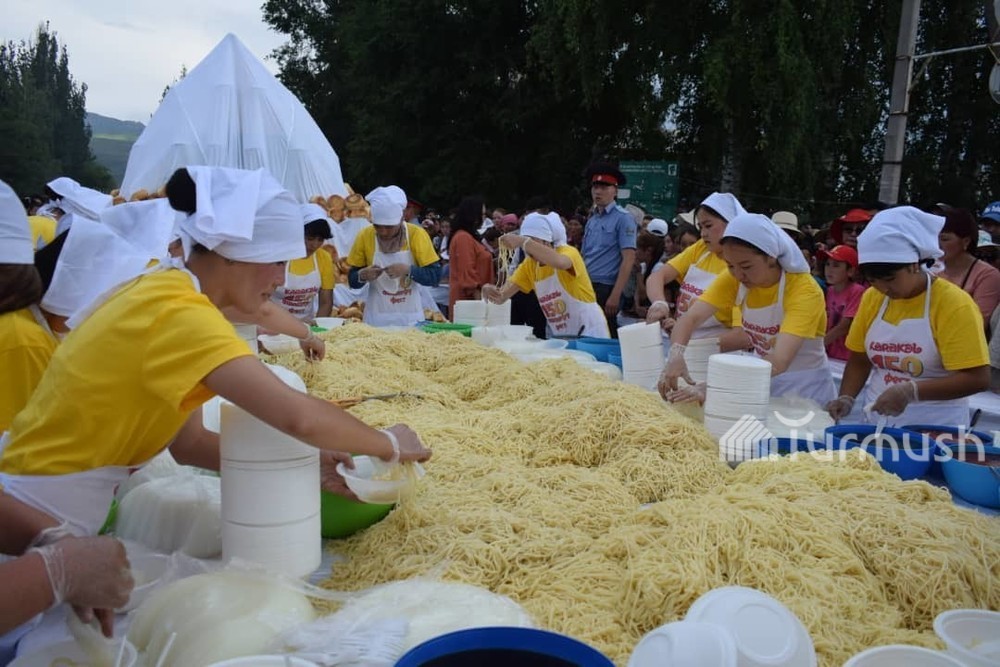 In the city of Karakol (Kyrgyzstan) prepared 1.5 tons of ashlyan-fu - Kyrgyzstan, Karakol, Ashlian-Fu, Longpost