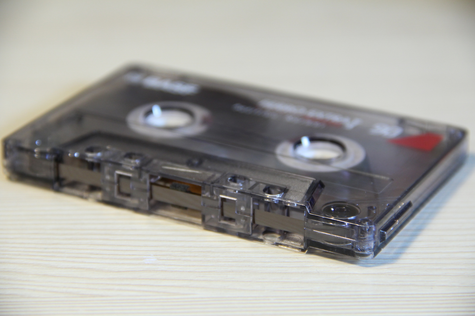 Кассеты 90 х. Коссета Maxweii 90. Магнитофонные кассеты 90-х. 90е кассеты картриджи. Магнитофонная кассета из 90х.