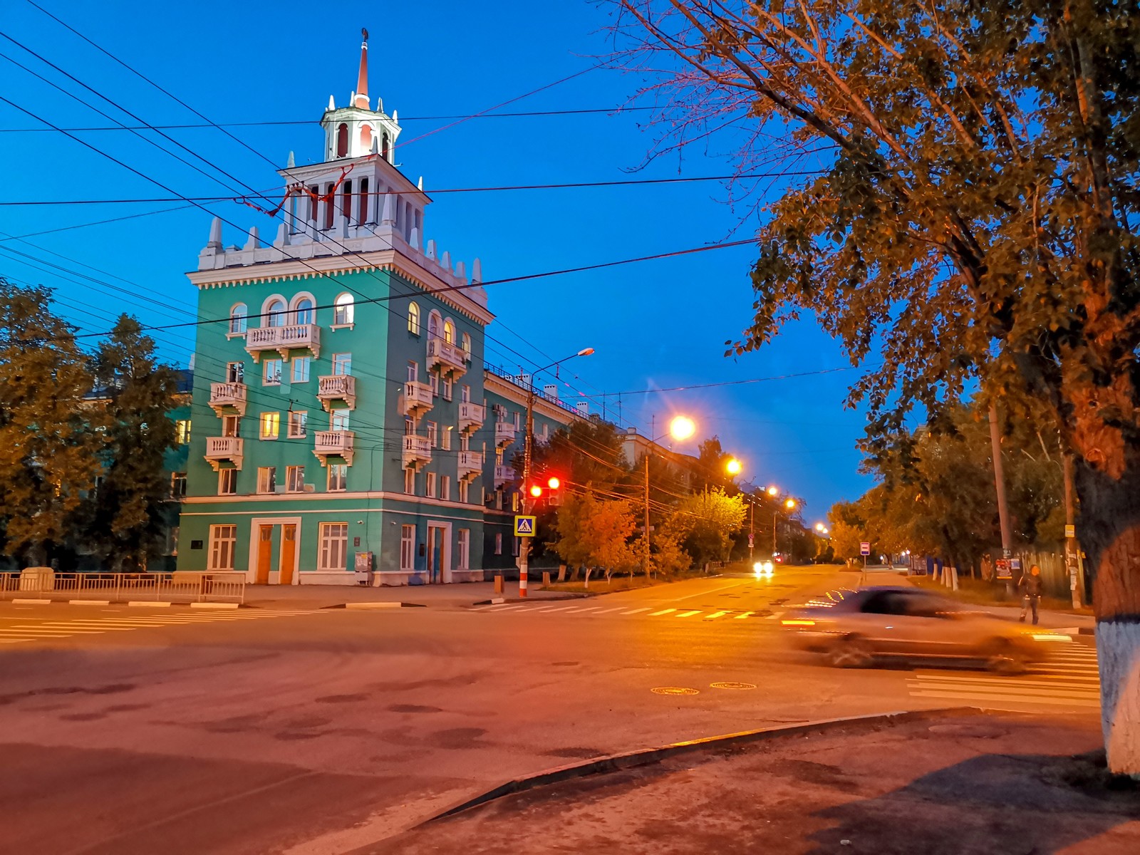 Night sketches - My, Mobile photography, Huawei mate 20, Night, Fountain, Video, A bike, Longpost, Dzerzhinsk