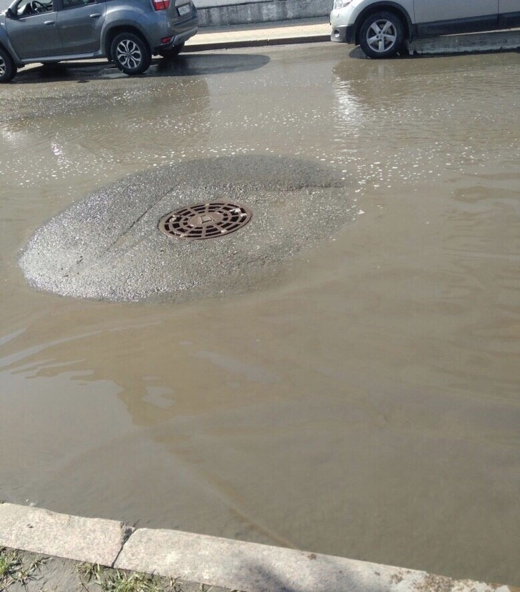 Екатеринбург. Почему? - Лужа, Водоотвод, Ливневка, Как всегда