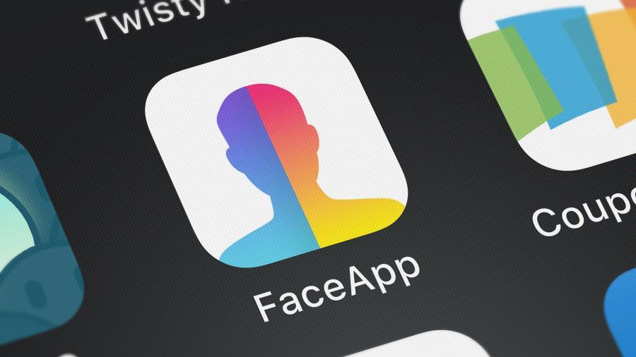 Американский сенатор назвал Face App угрозой национальной безопасности/ - Faceapp, Сенатор США, Новости