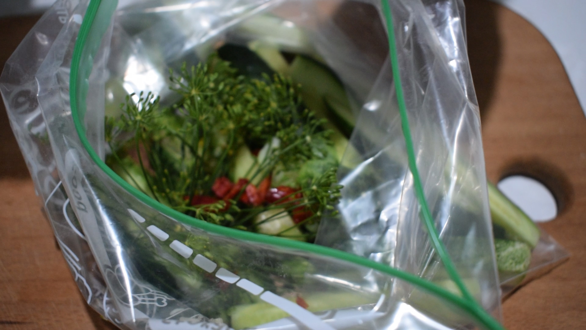 Lightly salted cucumbers (quick snack) - My, , Video, Video recipe, Longpost, Food, Recipe, Cooking, Lightly salted cucumbers