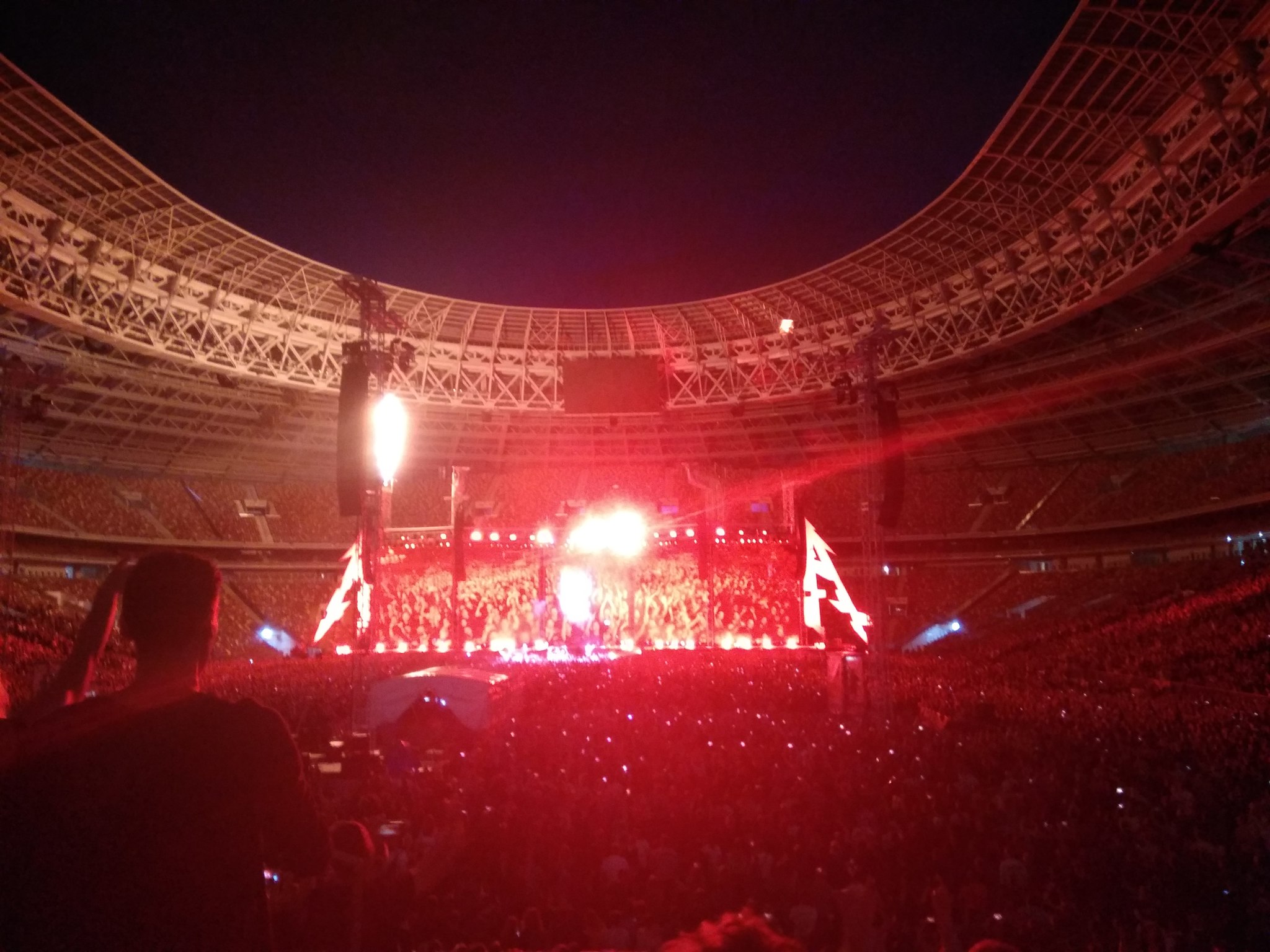 Broom in a puddle - My, Luzhniki, Metallica, Concert, Longpost