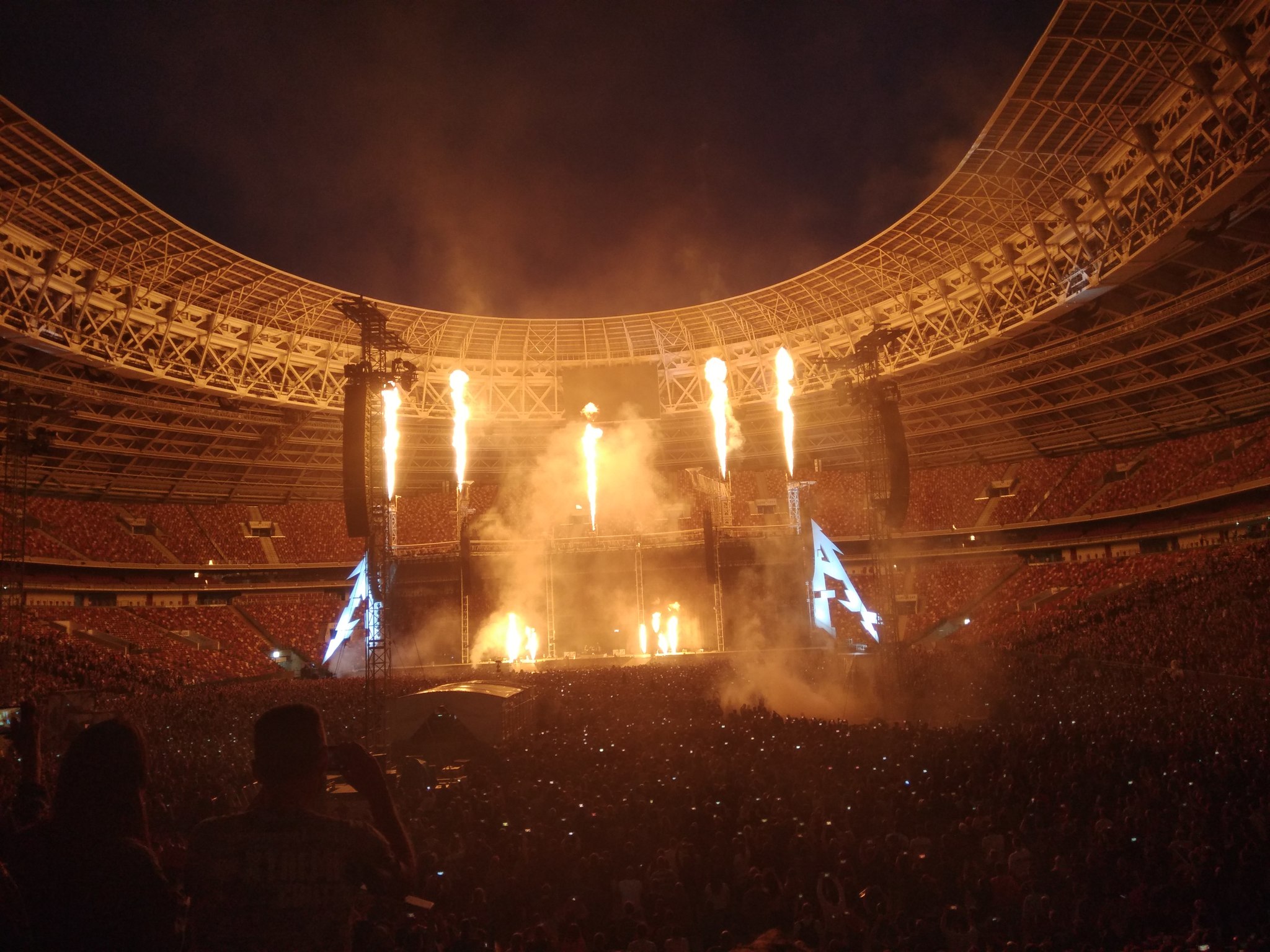 Broom in a puddle - My, Luzhniki, Metallica, Concert, Longpost