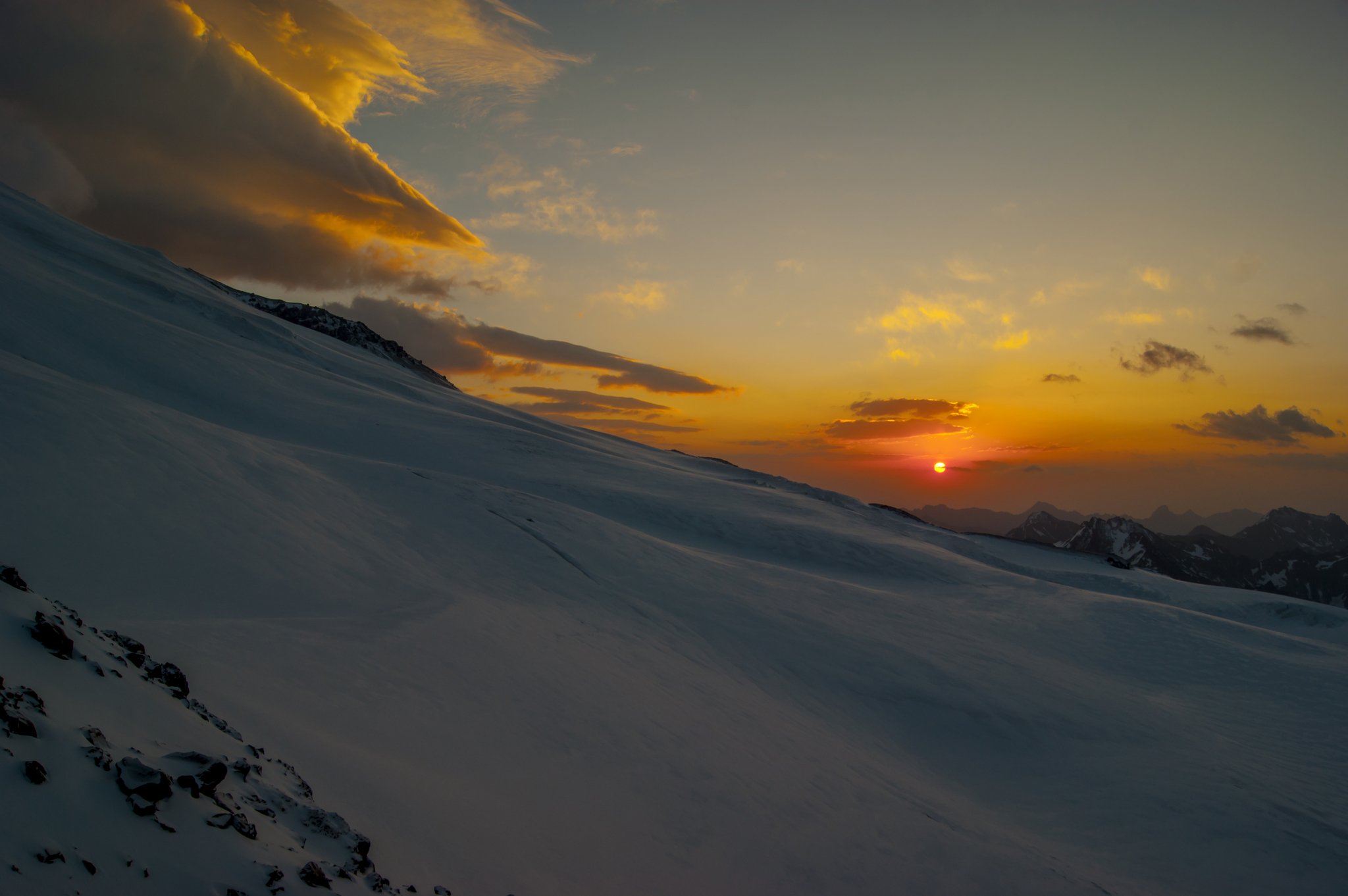 Photo story of one dawn - My, dawn, Elbrus, Mountain tourism, The mountains, Tourism, The photo, Landscape, Nature, Longpost