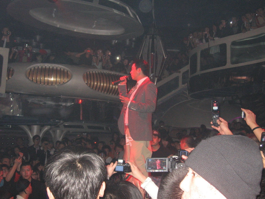 Mega-pickup in a Beijing club or saving brotherhood - My, China, Alcohol, Night club, Longpost