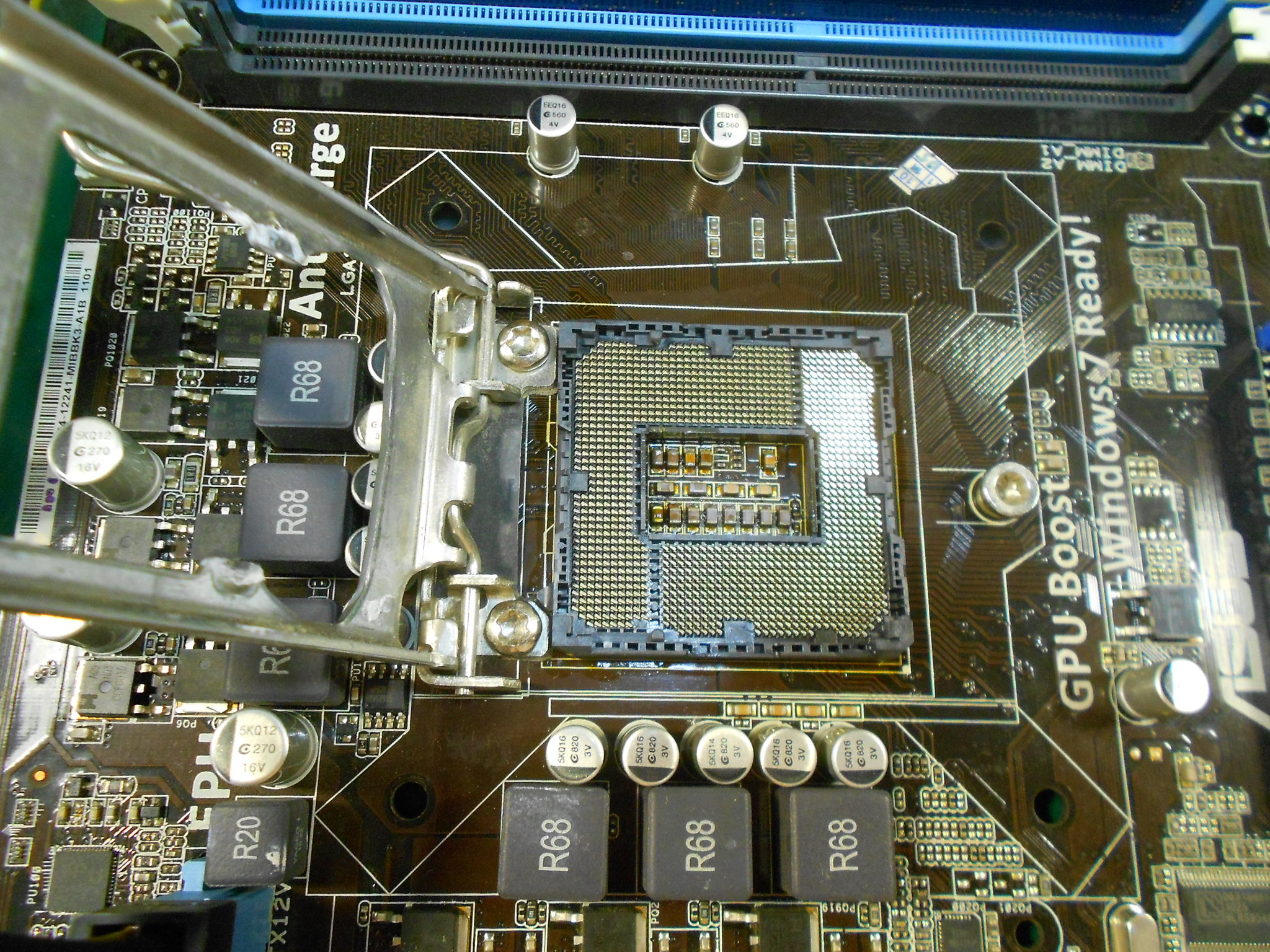 Replacing socket 1156 with an old Asus P7H55-M - My, Soldering, Bga, Socket, Repair of equipment, Motherboard, Rukozhop, Longpost